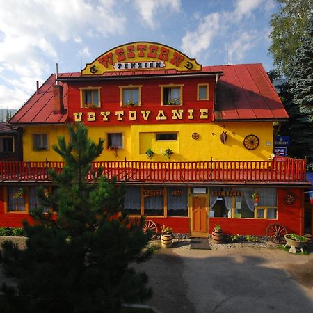 Western Penzion Ruzomberok Exteriér fotografie